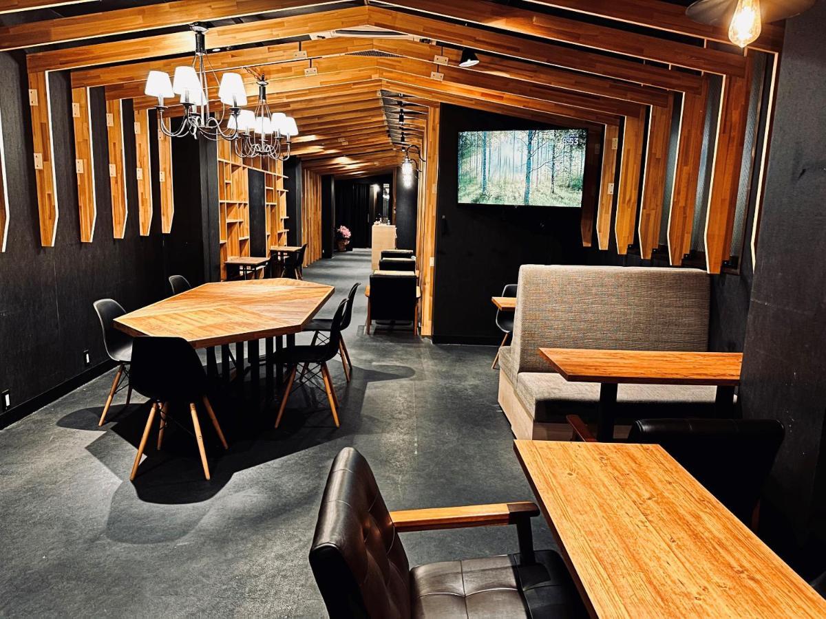 Namba Guesthouse Hive Osaka Ngoại thất bức ảnh
