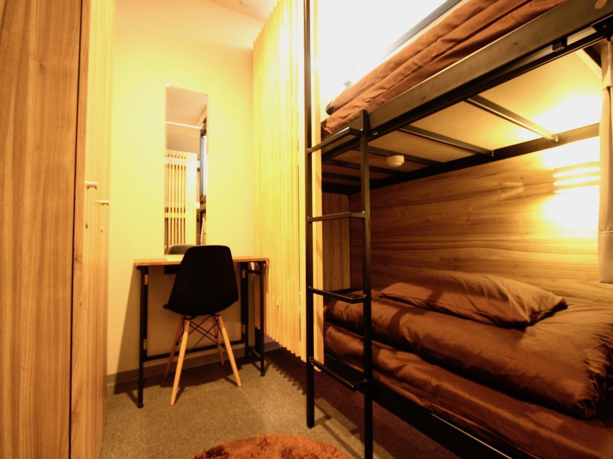 Namba Guesthouse Hive Osaka Ngoại thất bức ảnh