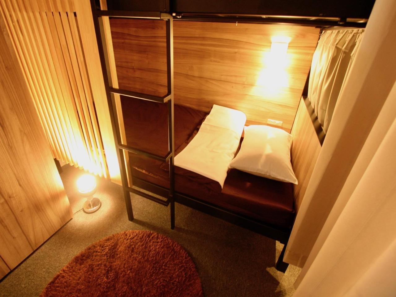 Namba Guesthouse Hive Osaka Ngoại thất bức ảnh